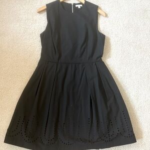 GAP Adorable Sleeveless Lined, Darted, A-Line LBD With Pleated, Detailed Skirt